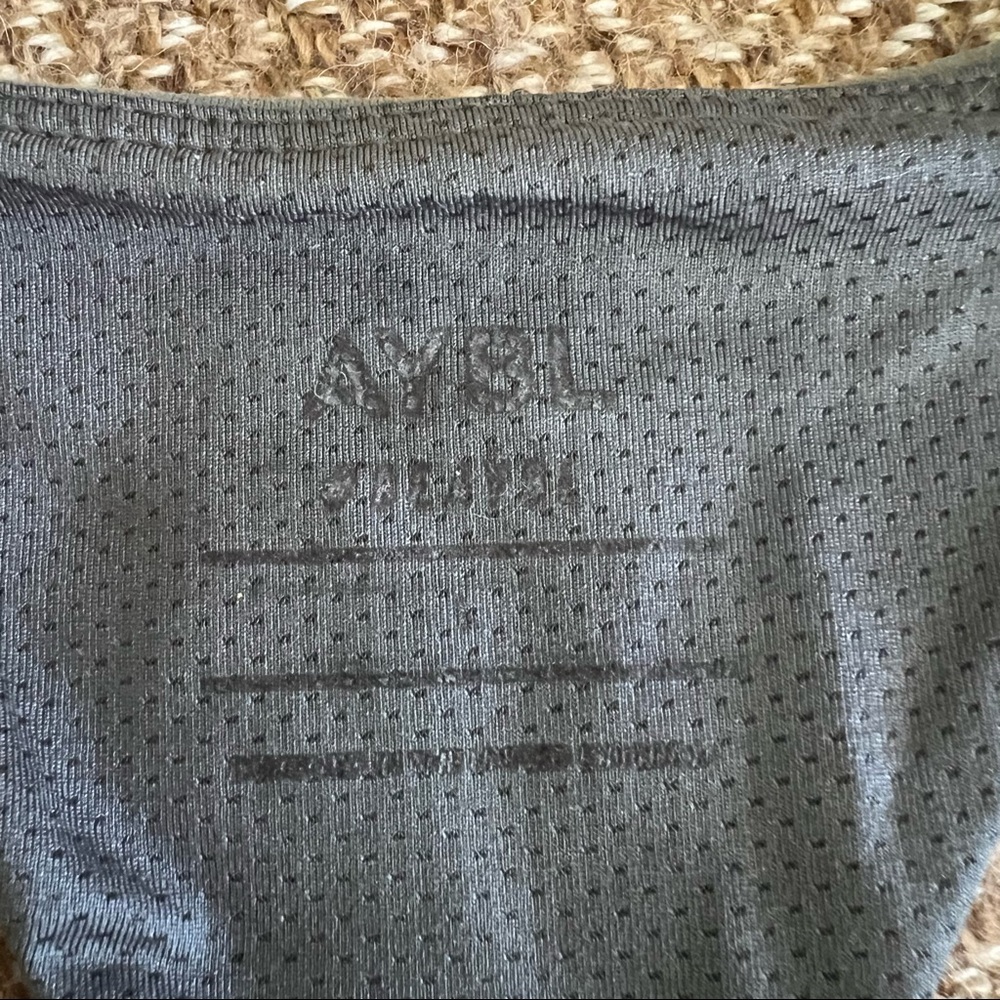 AYBL Green Sage CORE SPORT BRA Sz L Bundle Of 2 Outdoor Gym Casual Gorpcore - Picture 11 of 13